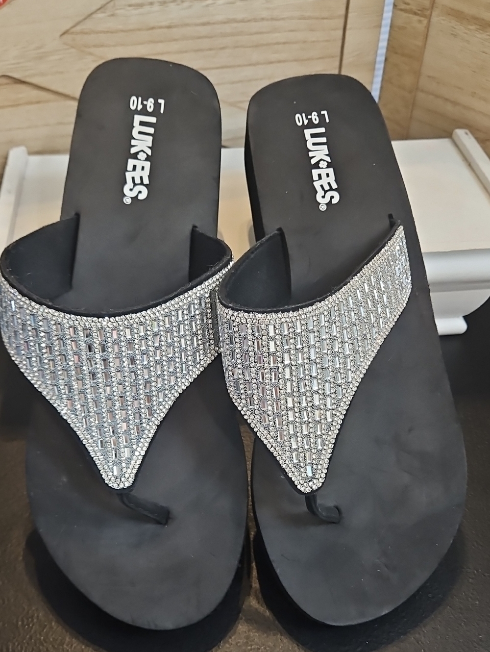Luk-ees Women Black Platform Rhinestone Flip Flop Thong Sandals Sz L (9-10) #645